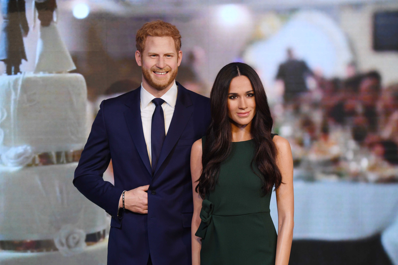 Illustration for article titled Harry and Meghan 2gether 4ever (as Wax Dummies at Madame Tussauds)